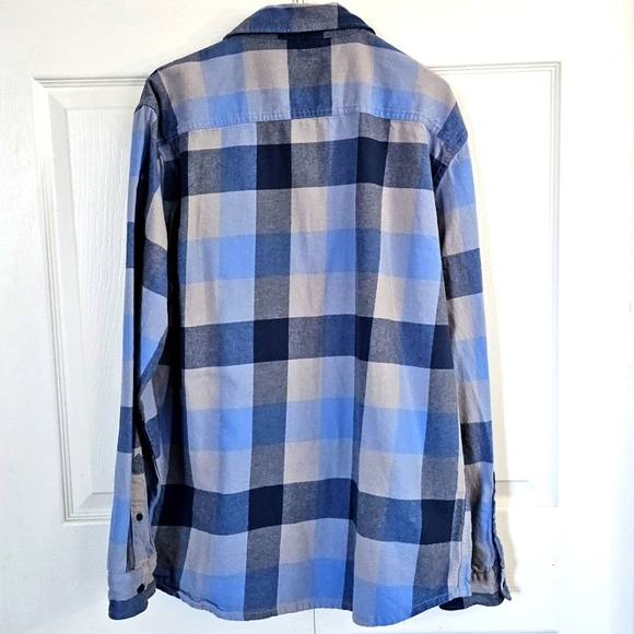 Quiksilver Men's‎ Blue Plaid Flannel Large Regular Fit Buttons Casual Surf Skate - Picture 8 of 8
